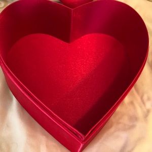 Storage & Organization - REDUCED - A beautiful Red Heart Box Storage & Organization - REDUCED - A beautiful Red Heart Box